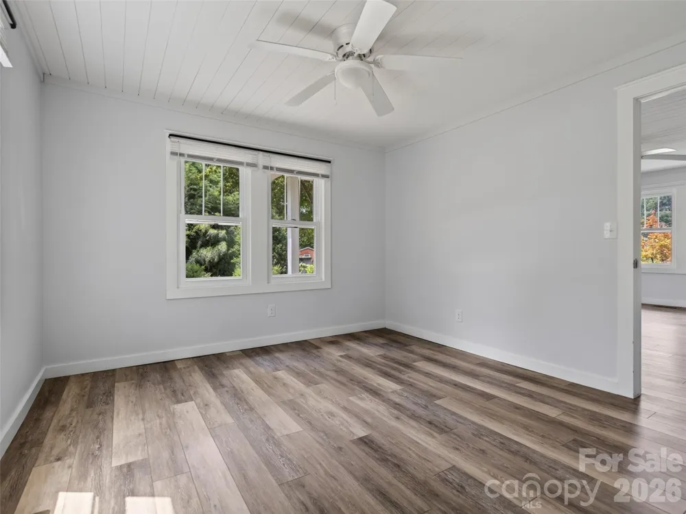250 Oakdale Street Brevard, NC 28712