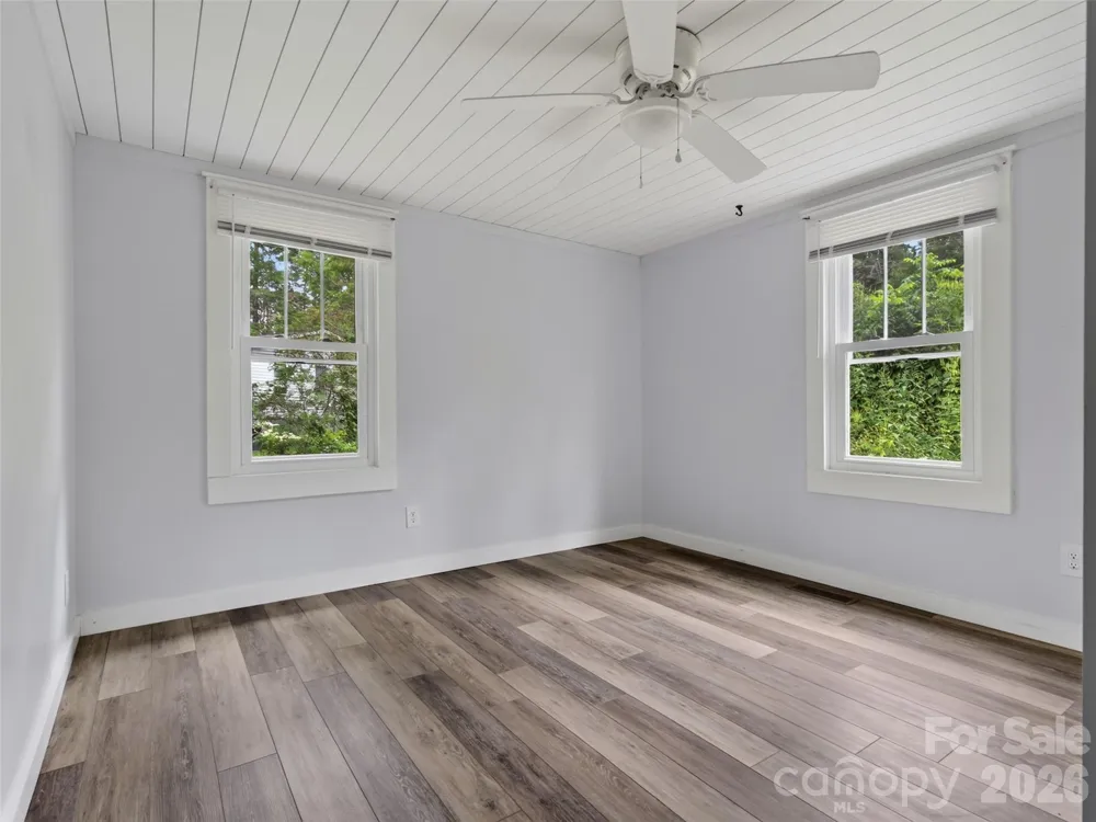 250 Oakdale Street Brevard, NC 28712