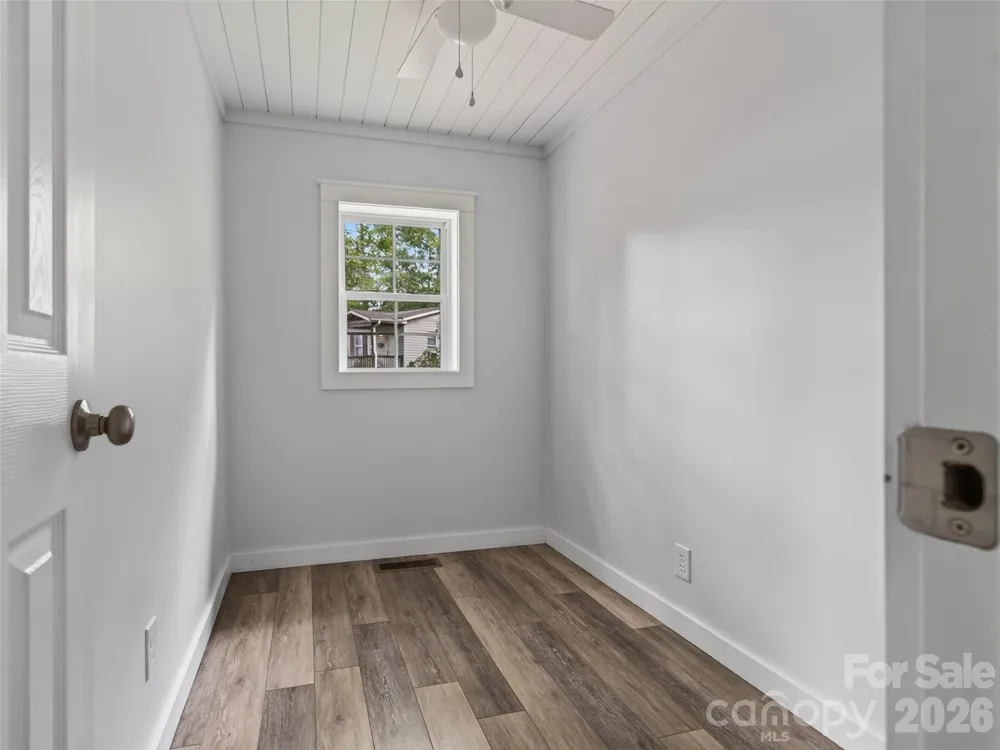 250 Oakdale Street Brevard, NC 28712