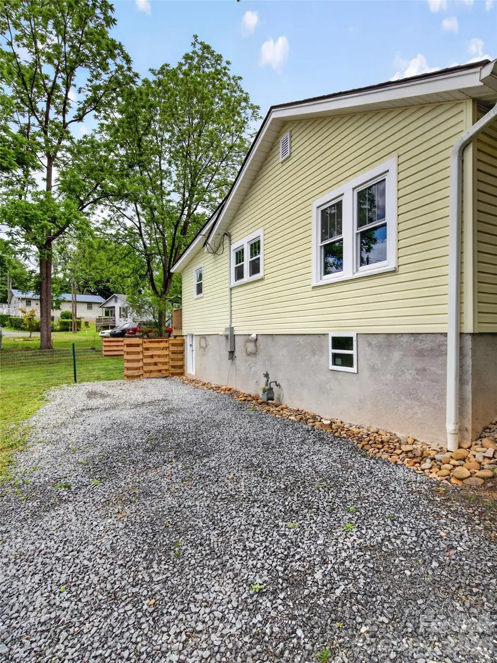 250 Oakdale Street Brevard, NC 28712
