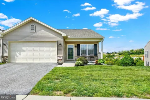 145 PALOMINO WAY #221