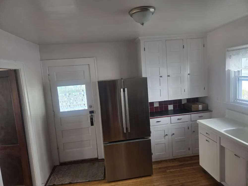 917 Forestdale Road Royal Oak, MI 48067