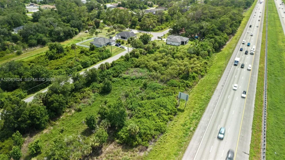 SNUG ST North Port, FL 34286