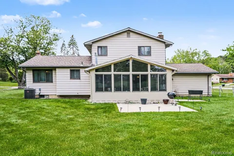 1148 Carter Drive