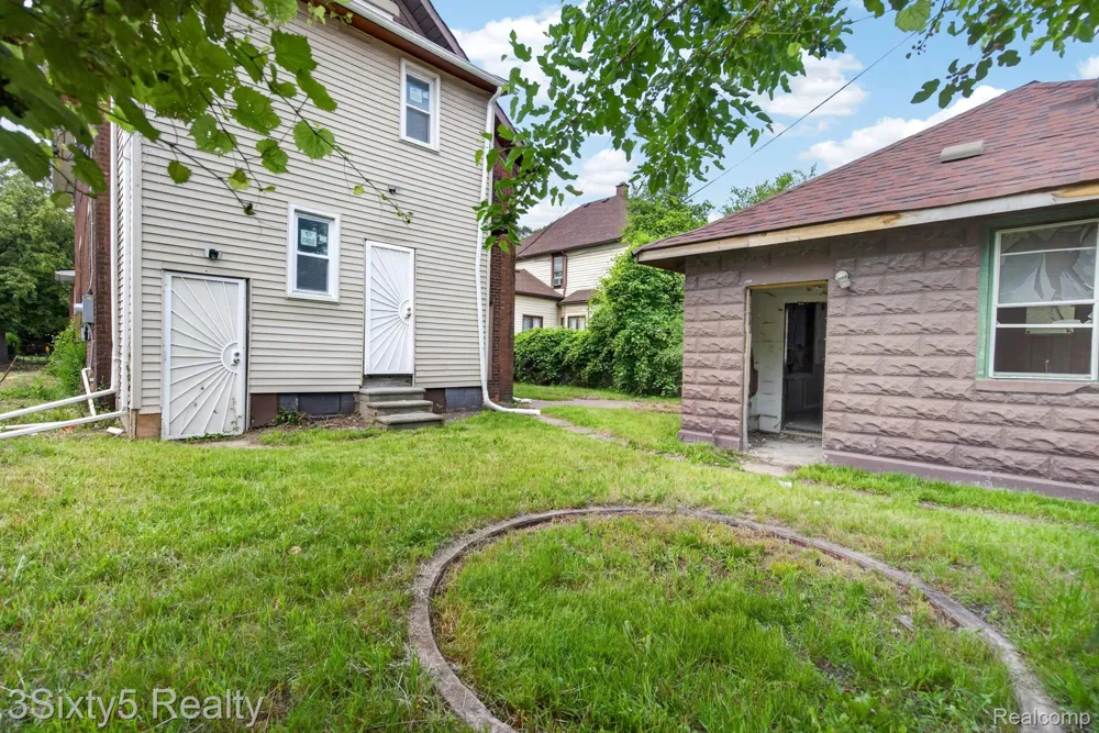 14 Myrtle Street River Rouge City, MI 48218