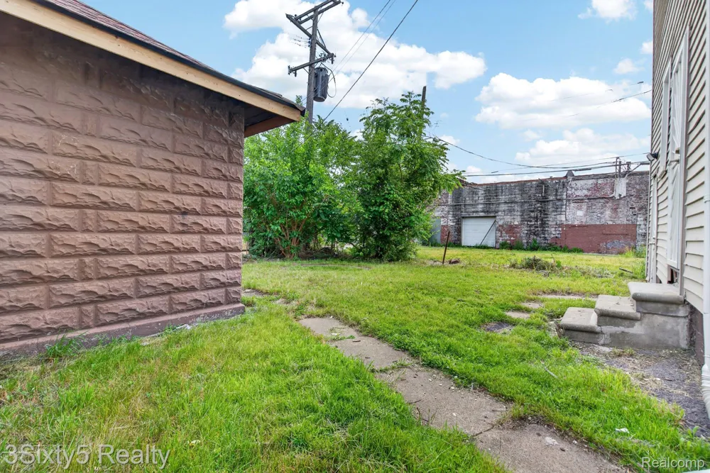 14 Myrtle Street River Rouge City, MI 48218