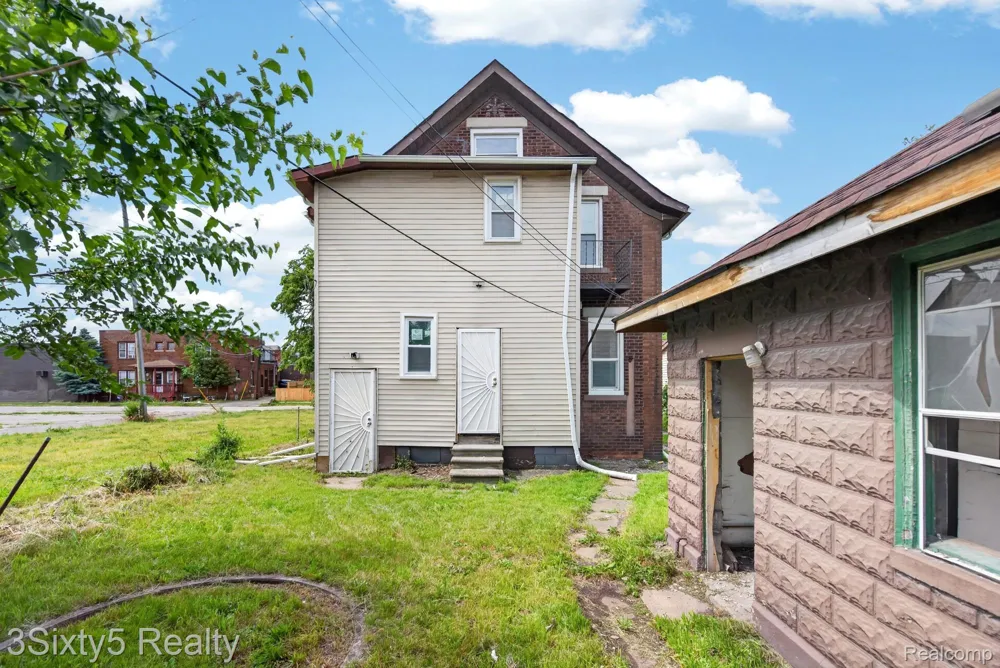 14 Myrtle Street River Rouge City, MI 48218