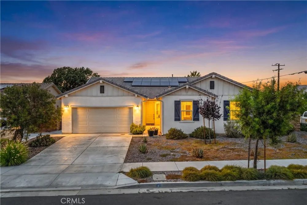 9019 Black Thorn Street Jurupa Valley, CA 92509