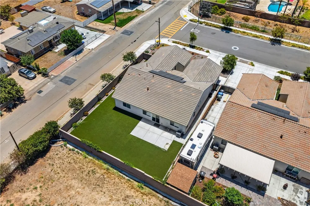 9019 Black Thorn Street Jurupa Valley, CA 92509