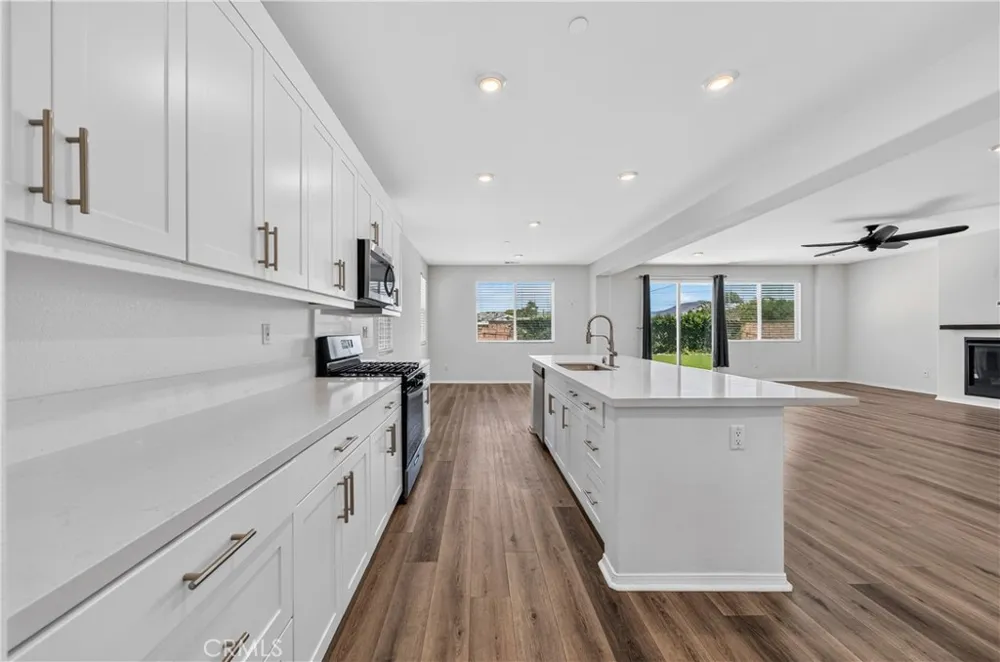 9019 Black Thorn Street Jurupa Valley, CA 92509