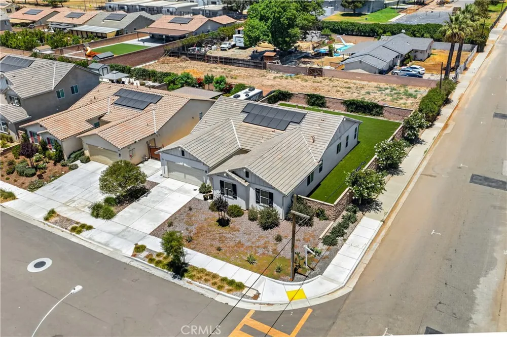 9019 Black Thorn Street Jurupa Valley, CA 92509