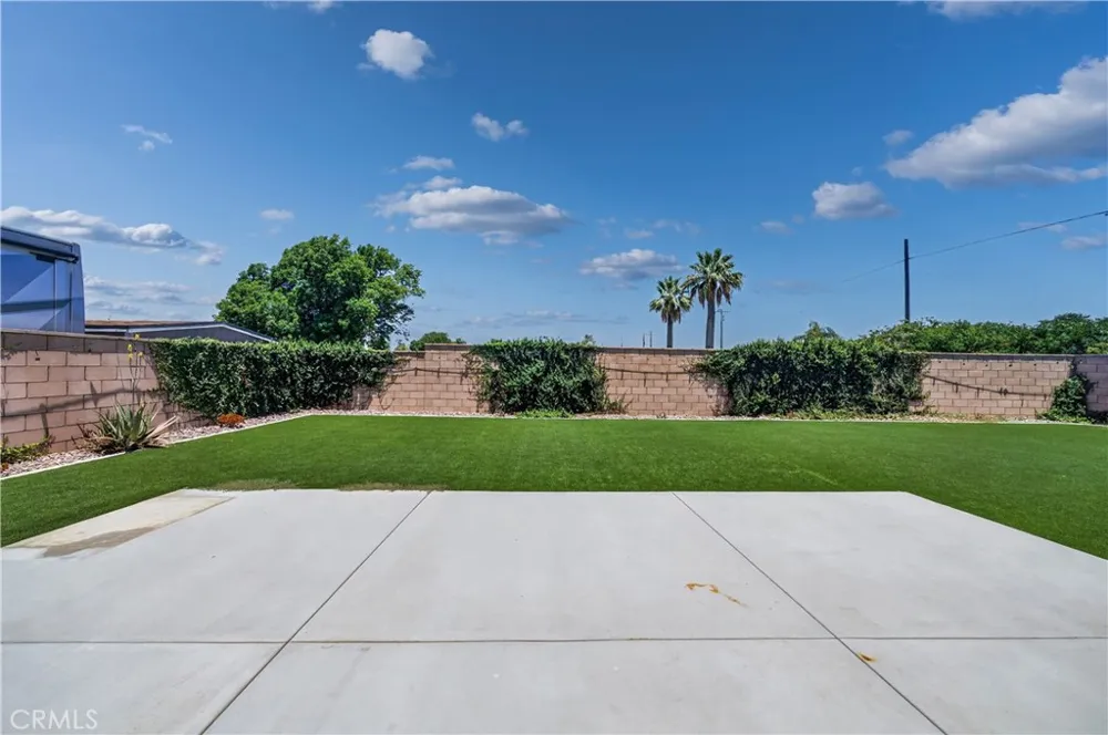 9019 Black Thorn Street Jurupa Valley, CA 92509