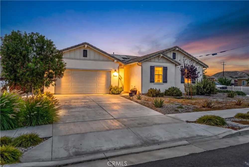 9019 Black Thorn Street Jurupa Valley, CA 92509