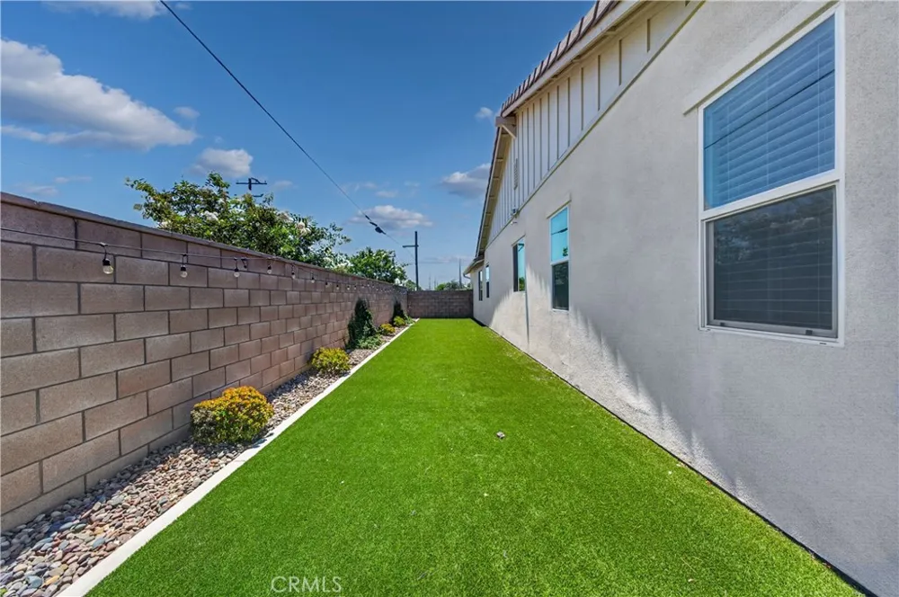 9019 Black Thorn Street Jurupa Valley, CA 92509