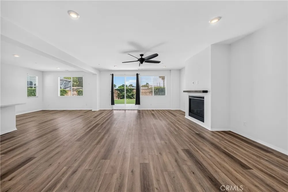 9019 Black Thorn Street Jurupa Valley, CA 92509