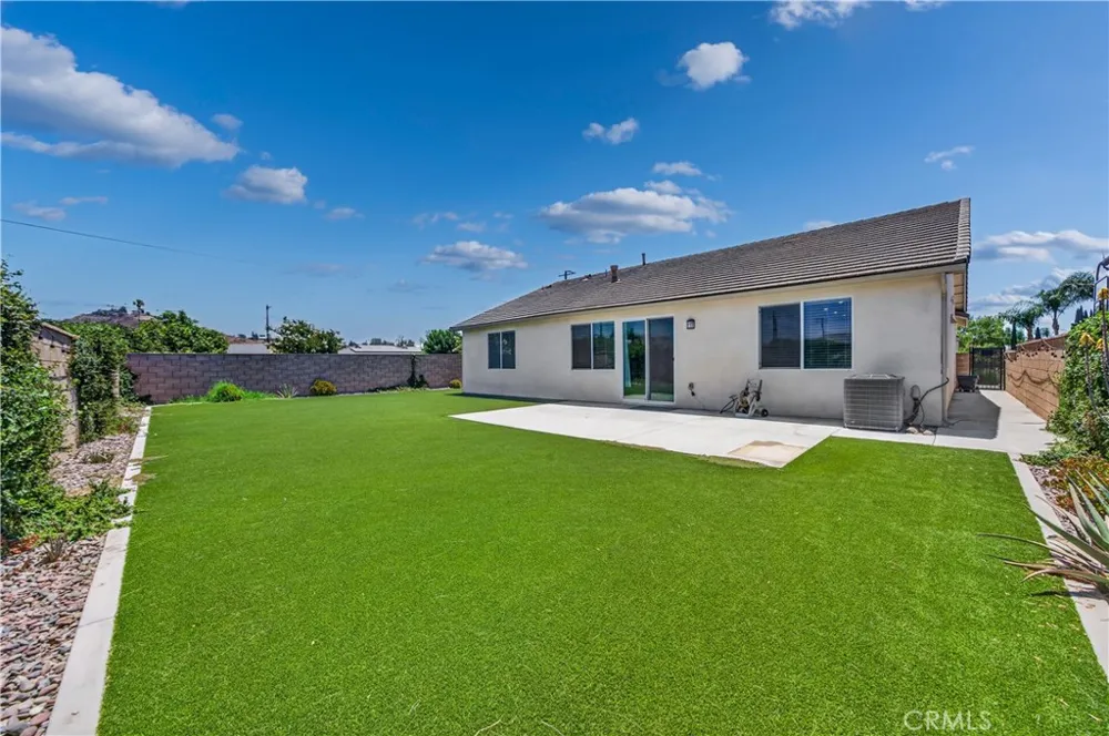 9019 Black Thorn Street Jurupa Valley, CA 92509