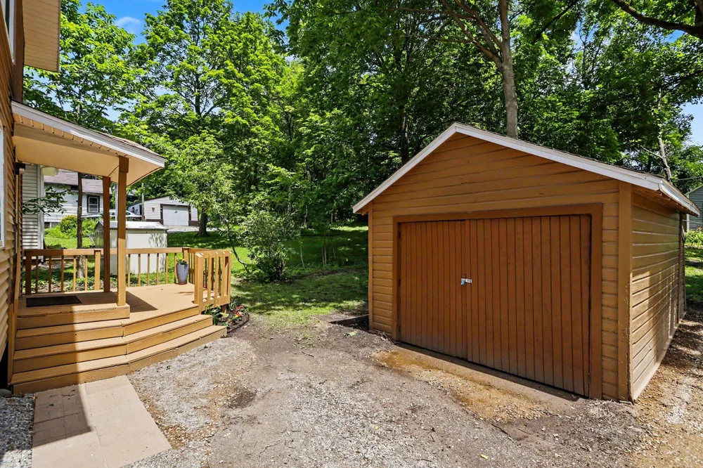 320 Trimble Avenue Kalamazoo City, MI 49048