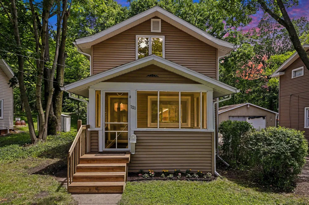 320 Trimble Avenue Kalamazoo City, MI 49048