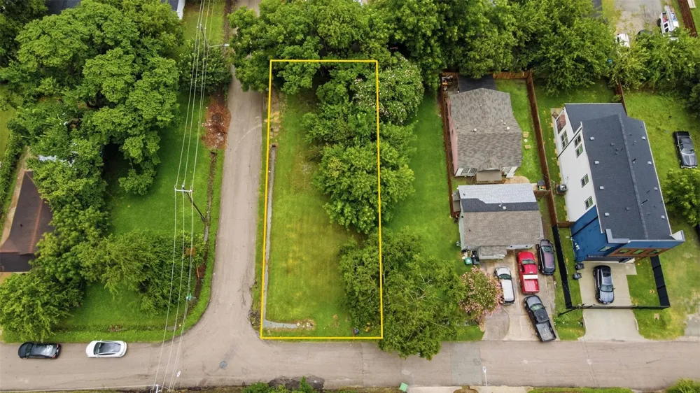 842 E 40th Street North Houston, TX 77022