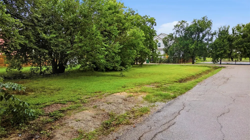 842 E 40th Street North Houston, TX 77022