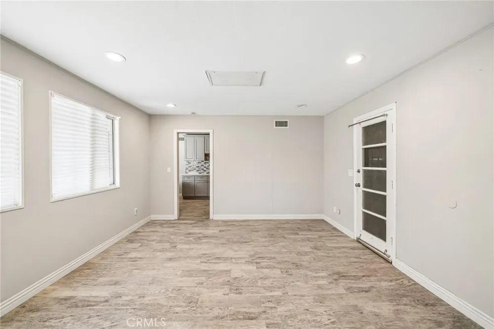 17316 Hawthorne Avenue Fontana, CA 92335