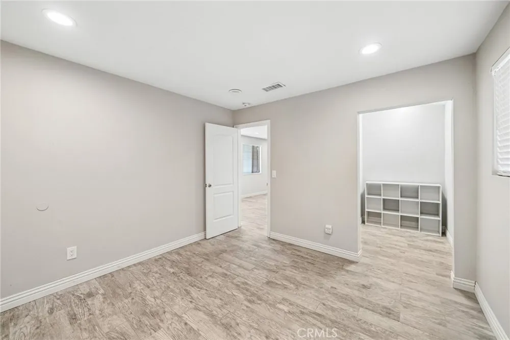 17316 Hawthorne Avenue Fontana, CA 92335