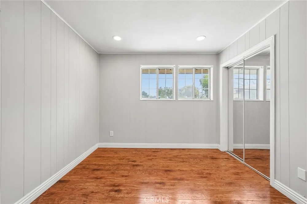 17316 Hawthorne Avenue Fontana, CA 92335