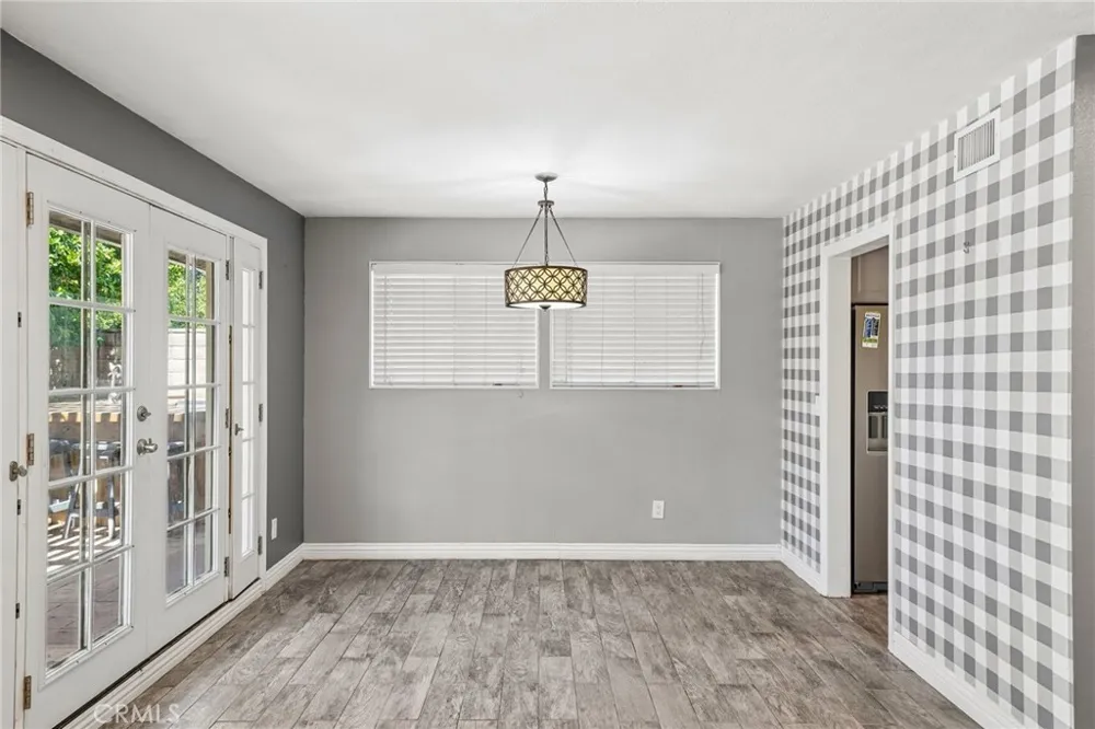 17316 Hawthorne Avenue Fontana, CA 92335