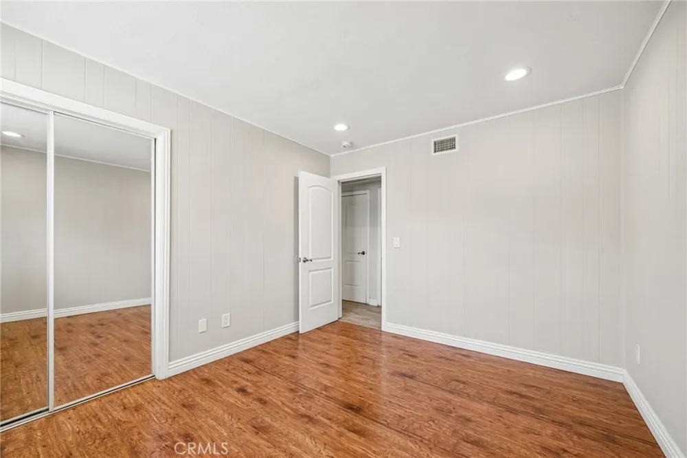 17316 Hawthorne Avenue Fontana, CA 92335