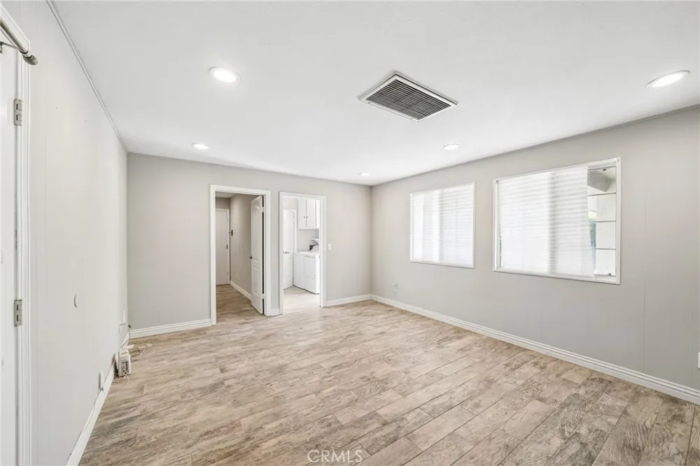 17316 Hawthorne Avenue Fontana, CA 92335