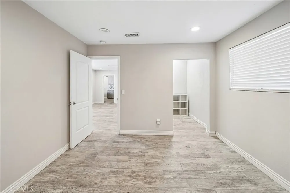 17316 Hawthorne Avenue Fontana, CA 92335