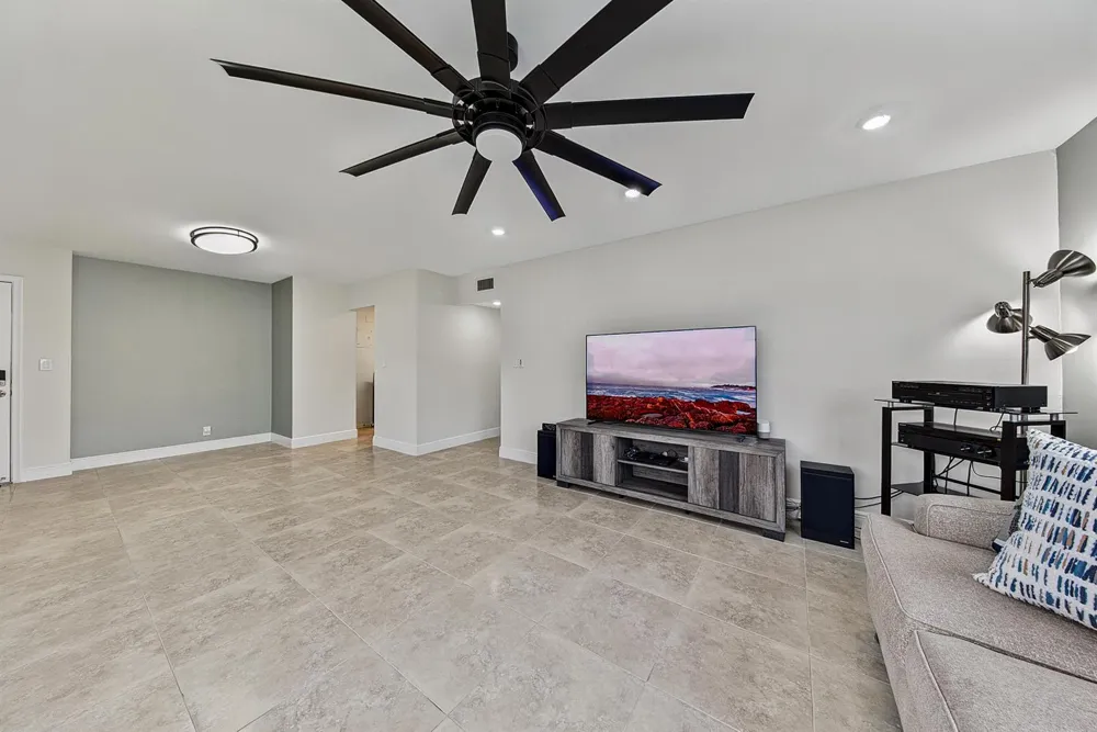 9 NE 19th Court #C112 Wilton Manors, FL 33305
