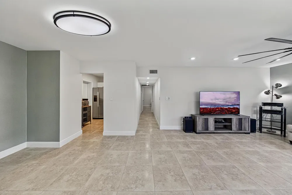 9 NE 19th Court #C112 Wilton Manors, FL 33305