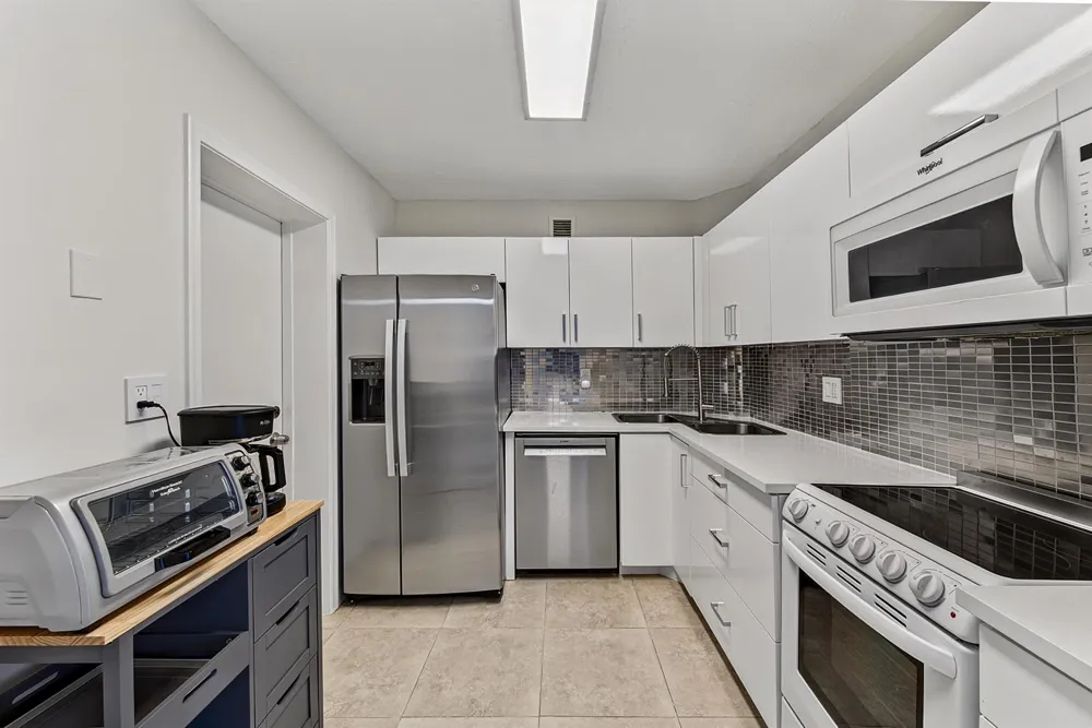 9 NE 19th Court #C112 Wilton Manors, FL 33305
