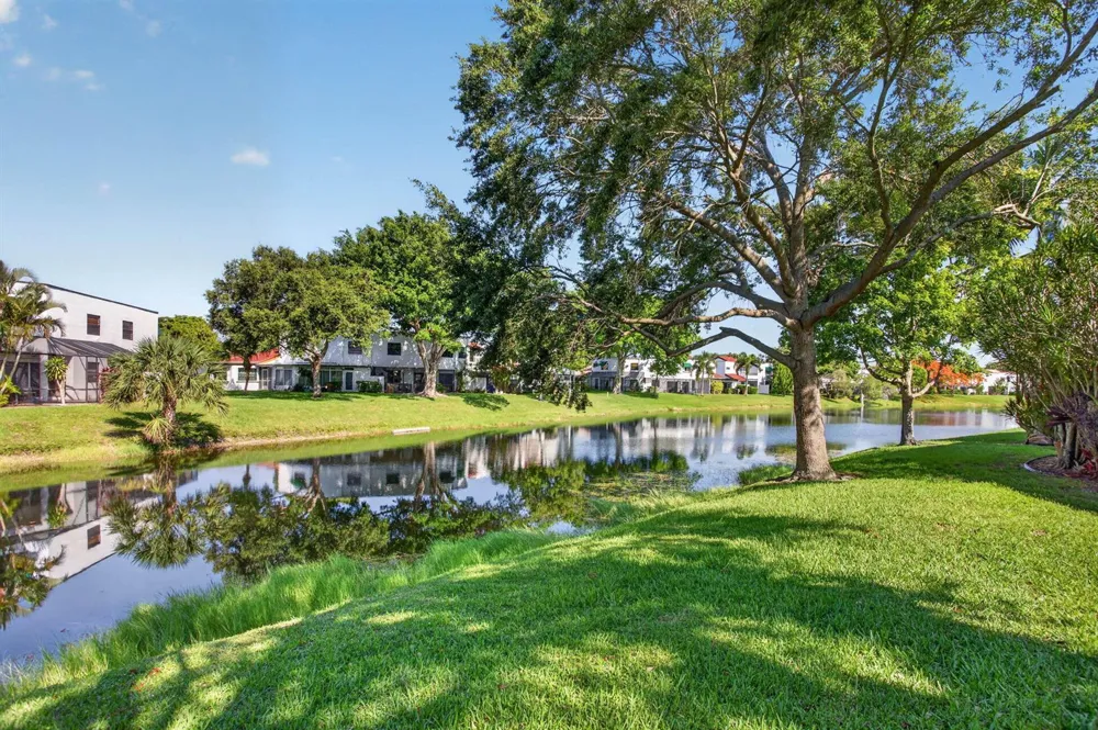 539 NW 36th Avenue Deerfield Beach, FL 33442