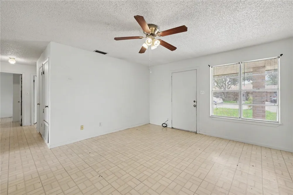 202 Canyonview George West, TX 78022