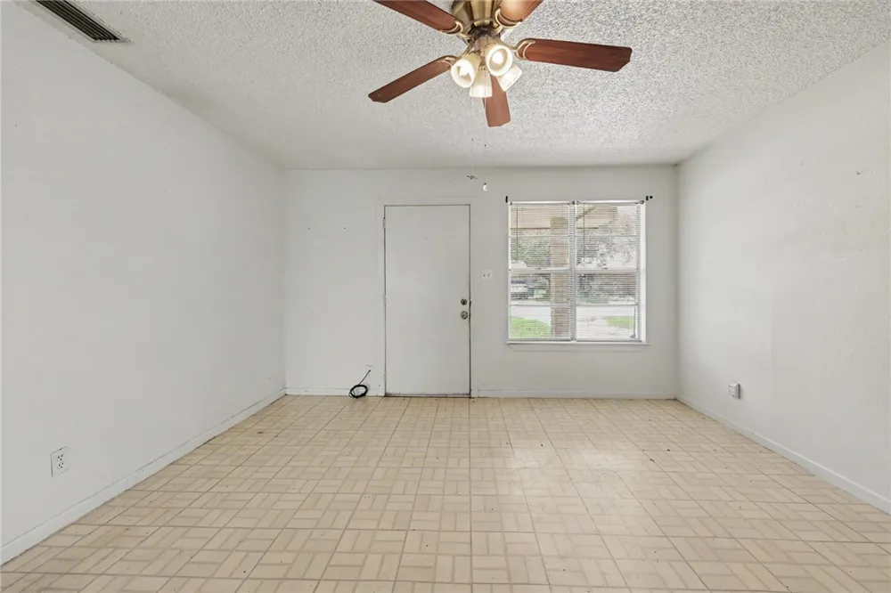 202 Canyonview George West, TX 78022