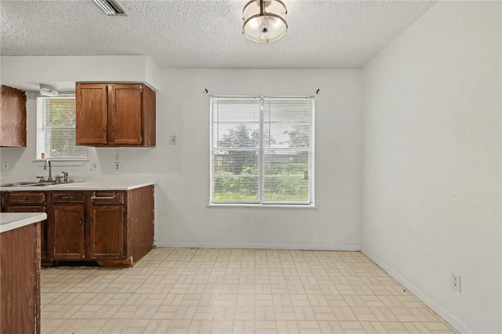 202 Canyonview George West, TX 78022