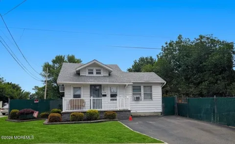 1050 Woodmere Drive