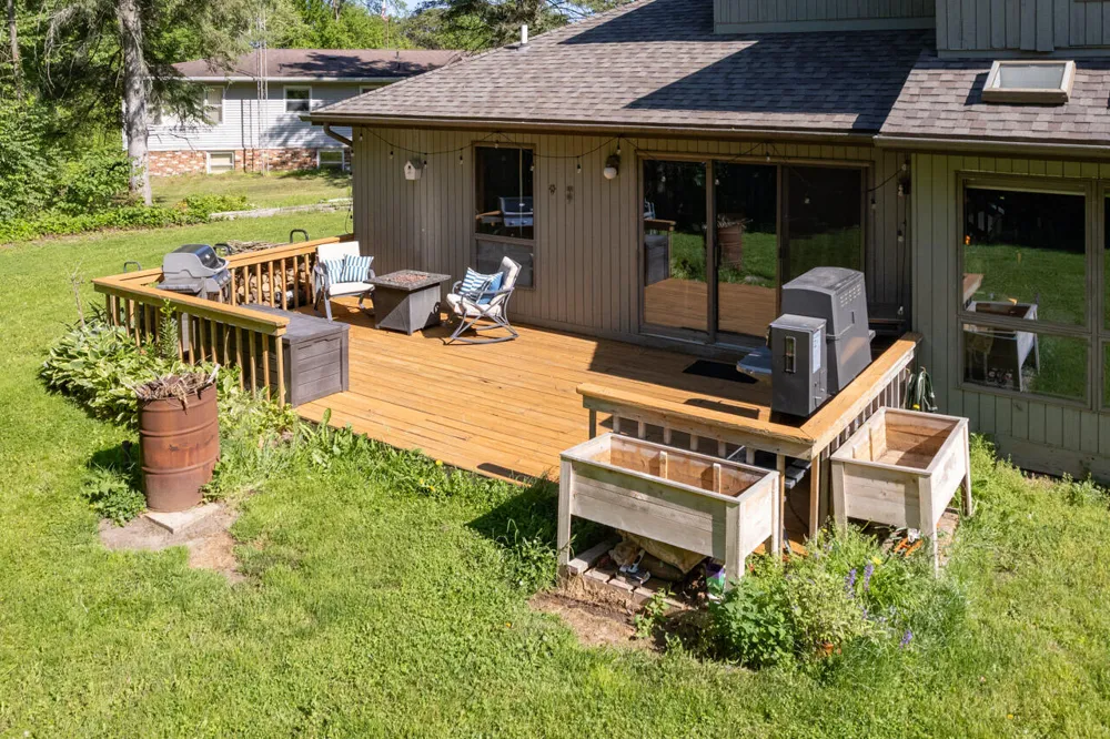 381 Timber Drive Coloma Charter Township, MI 49038