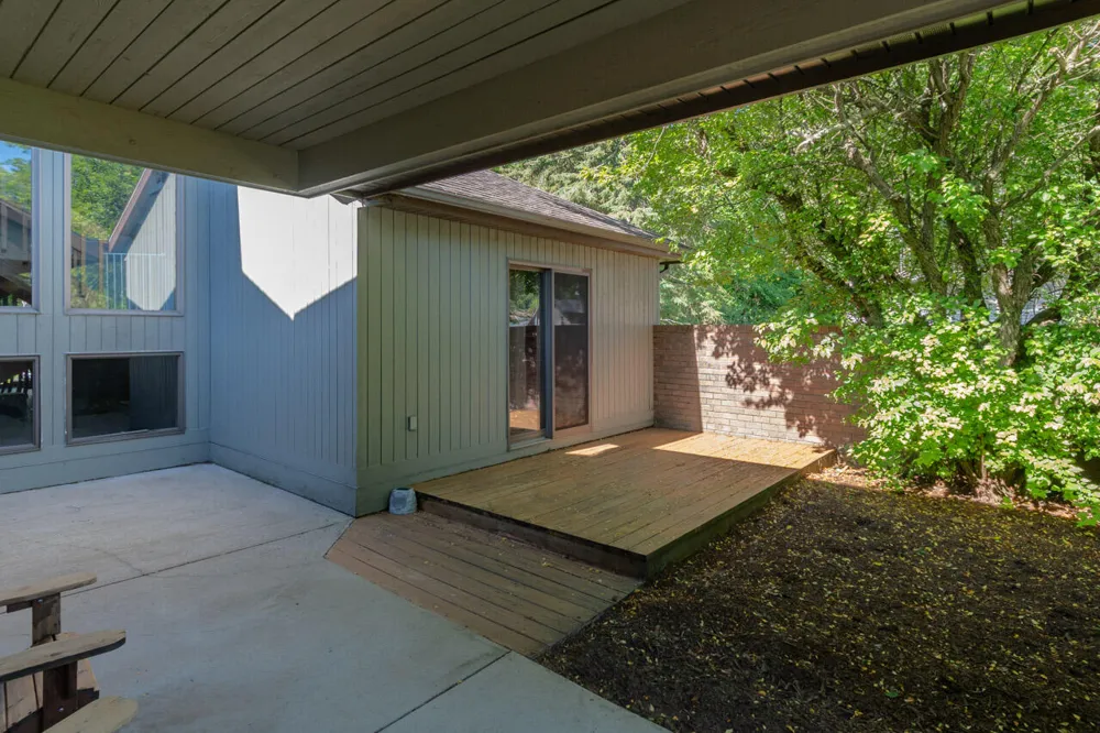 381 Timber Drive Coloma Charter Township, MI 49038