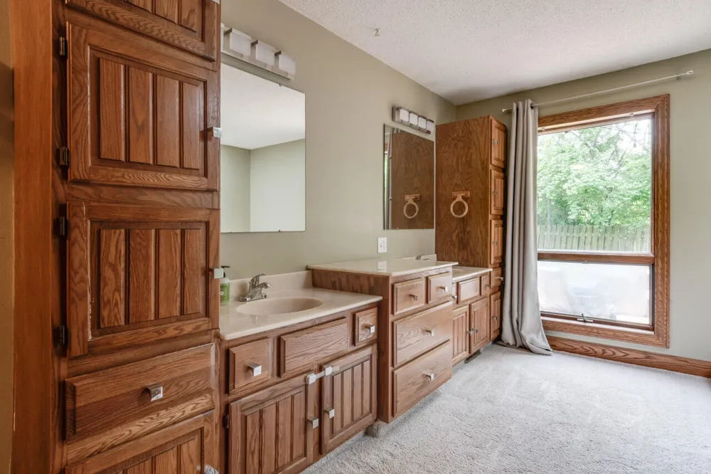 381 Timber Drive Coloma Charter Township, MI 49038