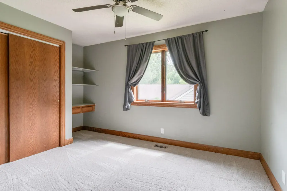 381 Timber Drive Coloma Charter Township, MI 49038
