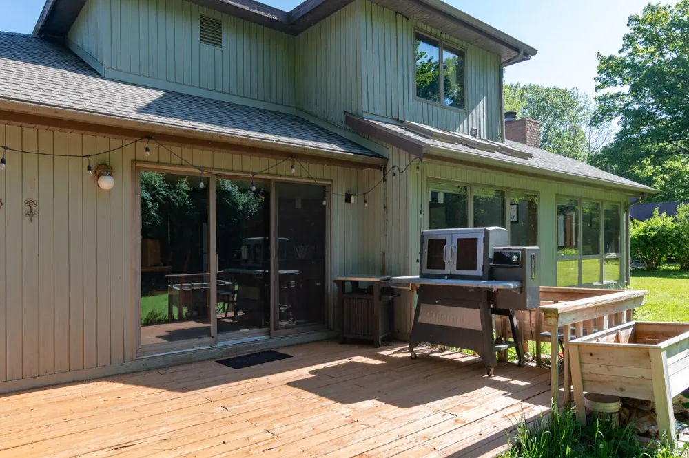 381 Timber Drive Coloma Charter Township, MI 49038