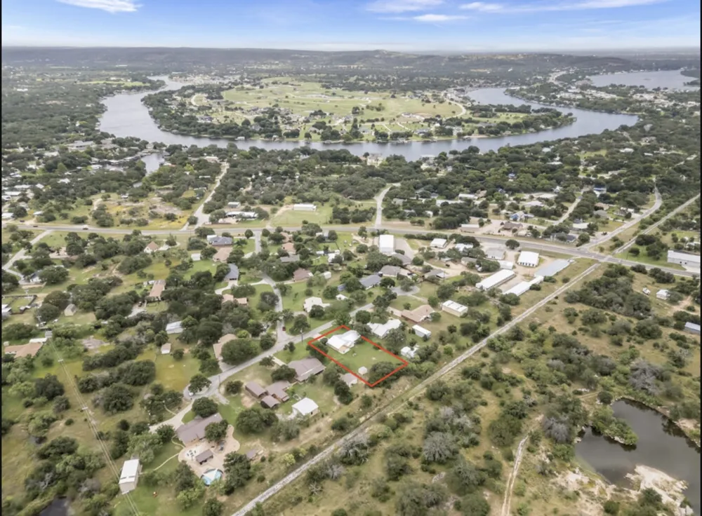 301 Reven Acres Drive Kingsland, TX 78639