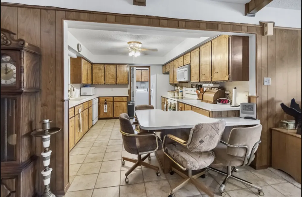 301 Reven Acres Drive Kingsland, TX 78639