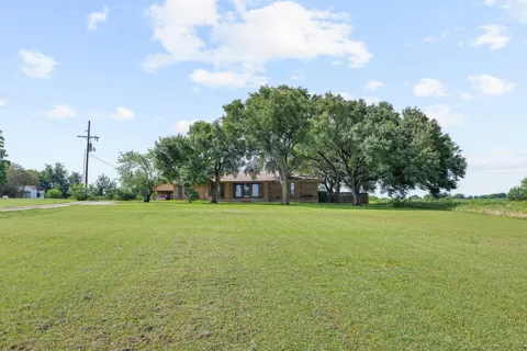 8277 Highway 90 South