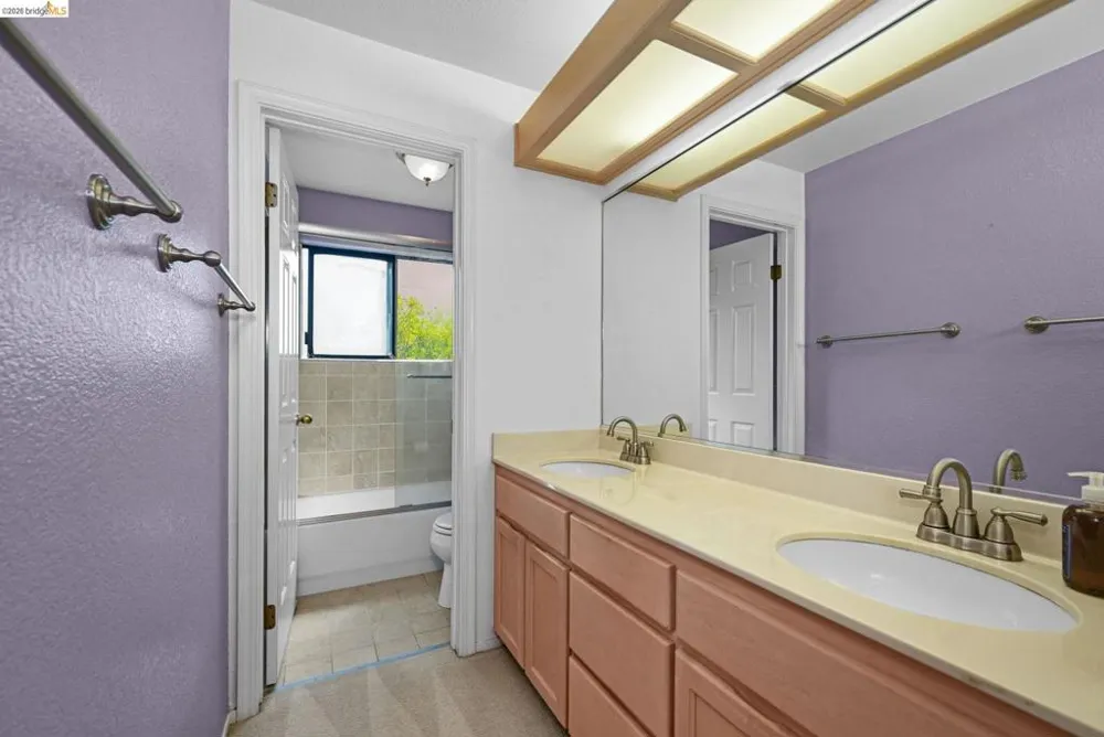 21103 Gary Dr #307D Hayward, CA 94546