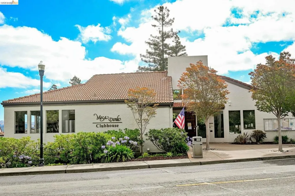 21103 Gary Dr #307D Hayward, CA 94546