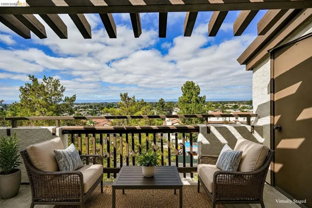 21103 Gary Dr #307D Hayward, CA 94546